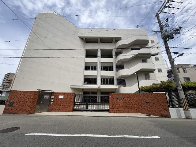大阪市立野田中学校 450m 写真撮影日：2026-05-01