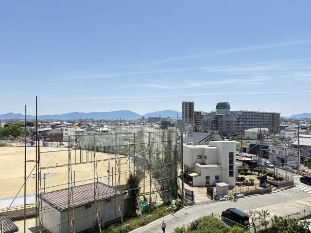 住戸からの眺望写真  写真撮影日：2026-05-16