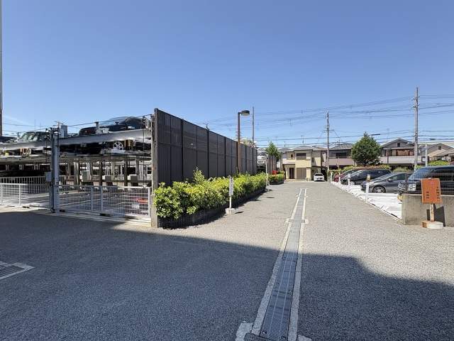 駐車場(共用設備)  写真撮影日：2026-05-16