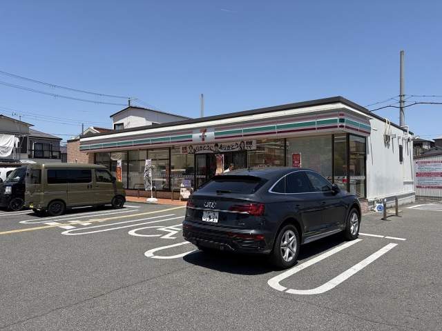 セブンイレブン堺中百舌鳥団地前店 320m 写真撮影日：2026-05-16