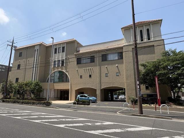 フラワーベルクリニック 50m 写真撮影日：2026-05-16