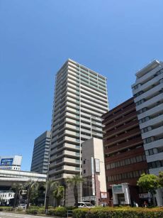 大阪メトロ谷町線「谷町四丁目」駅徒歩1分など複数路線利用可能。通勤・通学の選択肢が広がります。