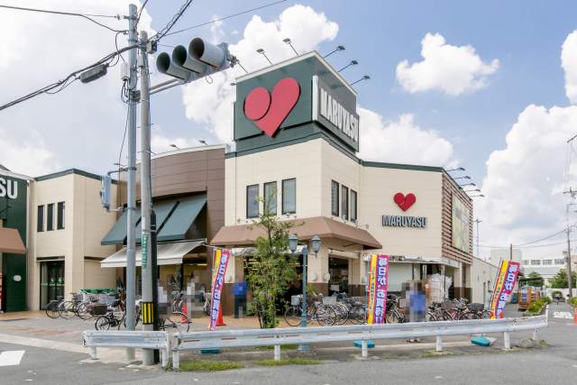 マルヤス 登美の里店 710m 写真撮影日：2026-05-31
