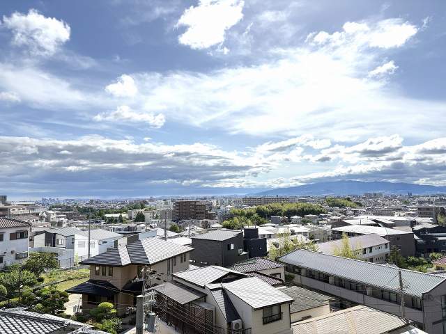住戸からの眺望写真  写真撮影日：2026-05-31