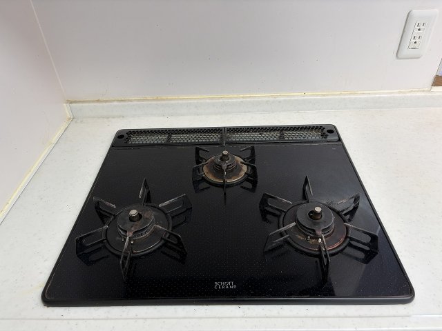 発電・温水設備 3口ガスコンロ  写真撮影日：2026-05-31