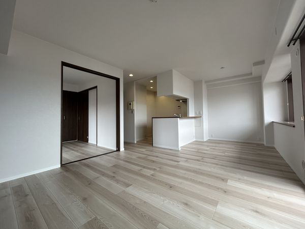 LDK約13.9帖+洋室約6.0帖