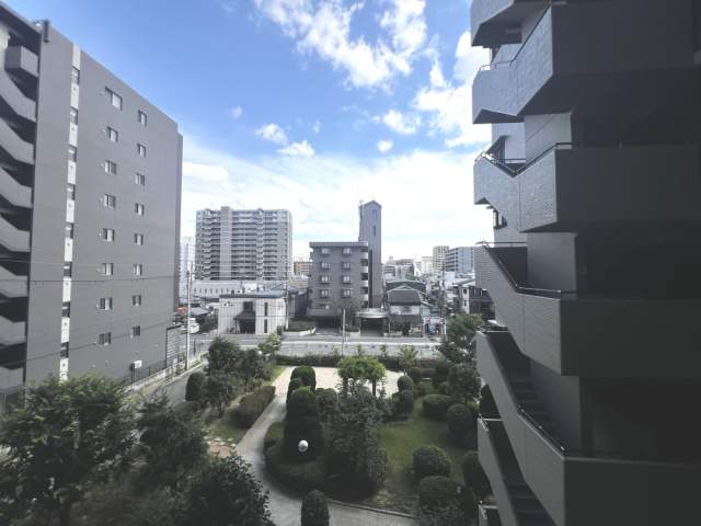 住戸からの眺望写真  写真撮影日：2026-07-10