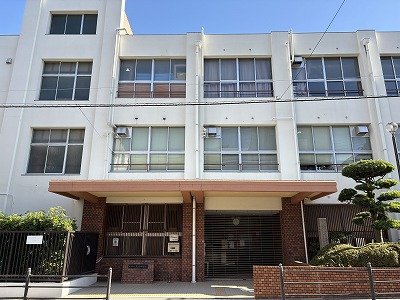 高津中学校 920m 写真撮影日：2026-07-01
