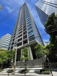 地上39階建、免震・制震構造大規模タワーレジデンス。2013年9月築、全269戸のマンションです。