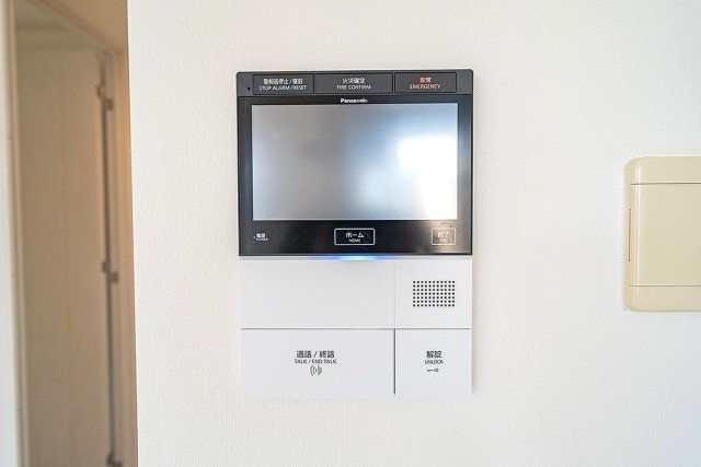 防犯設備 モニター付きインターフォン  写真撮影日：2026-07-18
