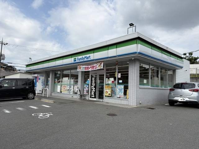 ファミリーマート狭山今熊店 860m 写真撮影日：2026-07-13