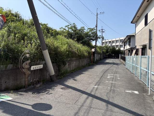 羽曳野市立峰塚中学校 2490m 写真撮影日：2026-07-31