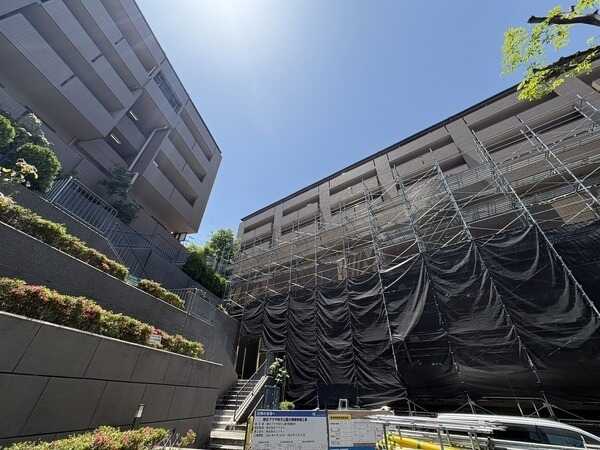 京阪本線「枚方公園」駅まで徒歩11分。通勤・通学、休日のお出かけがスムーズで便利な立地です。