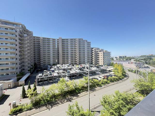 住戸からの眺望写真  写真撮影日：2026-08-07