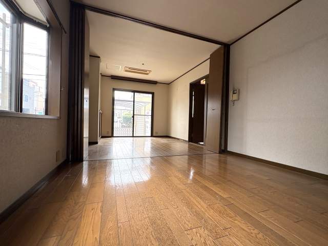 リビング  写真撮影日：2026-08-08