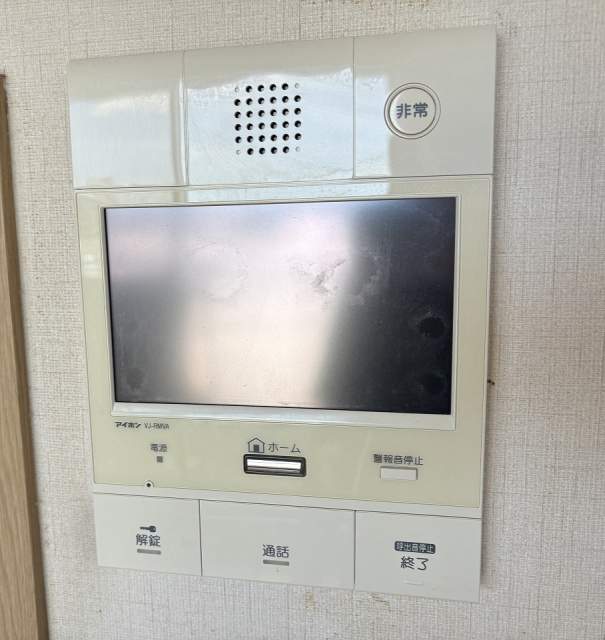 防犯設備 モニター付きインターホン  写真撮影日：2026-08-09