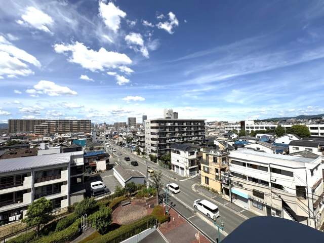 住戸からの眺望写真  写真撮影日：2026-08-10