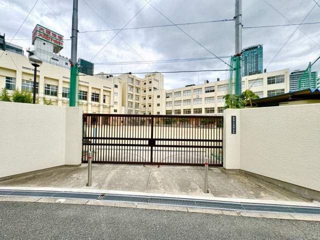 上福島小学校 380m 写真撮影日：2026-08-20