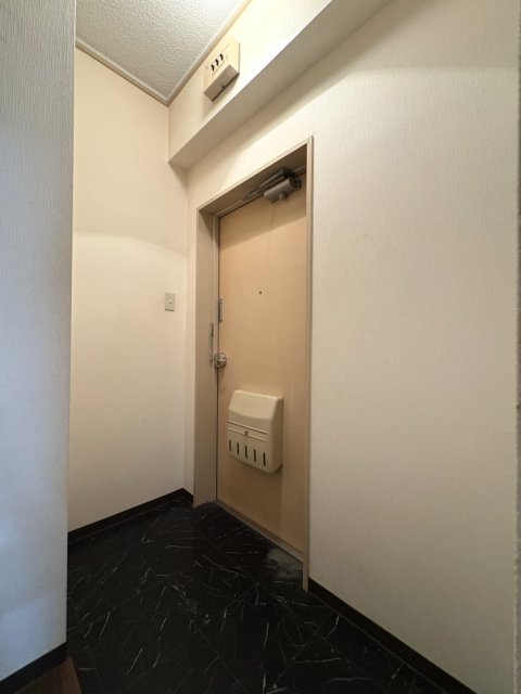 玄関  写真撮影日：2026-07-26
