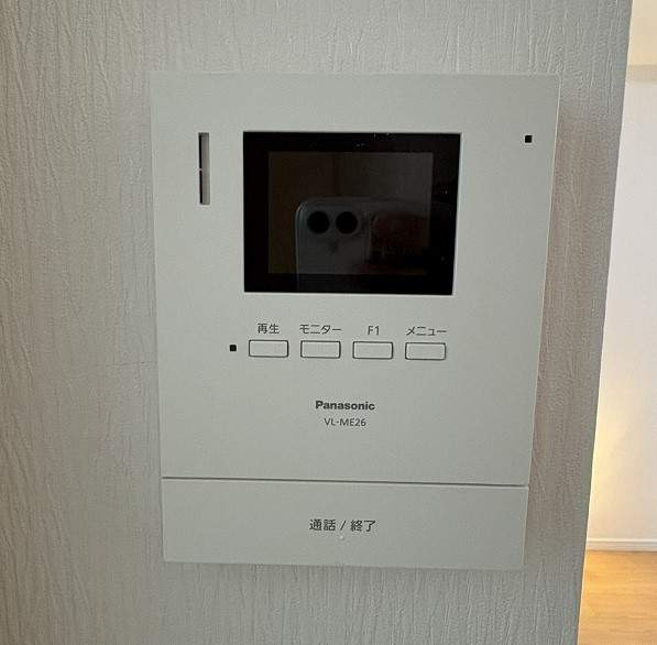 防犯設備 モニター付きインターホン  写真撮影日：2026-09-06