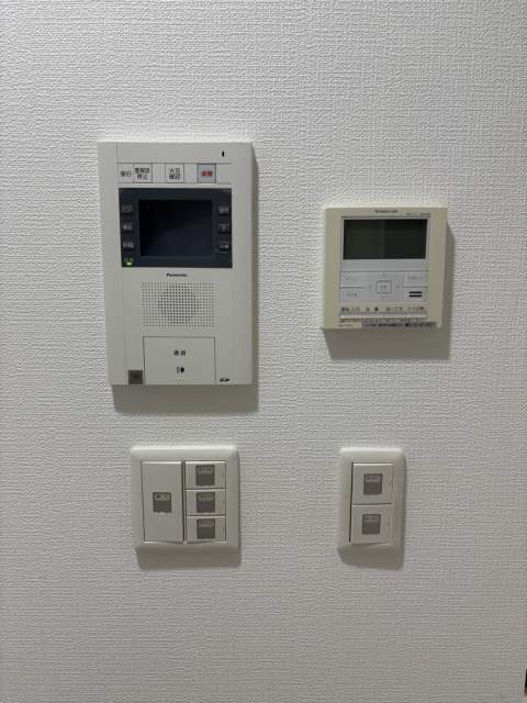 防犯設備 インターホンモニター  写真撮影日：2026-09-24