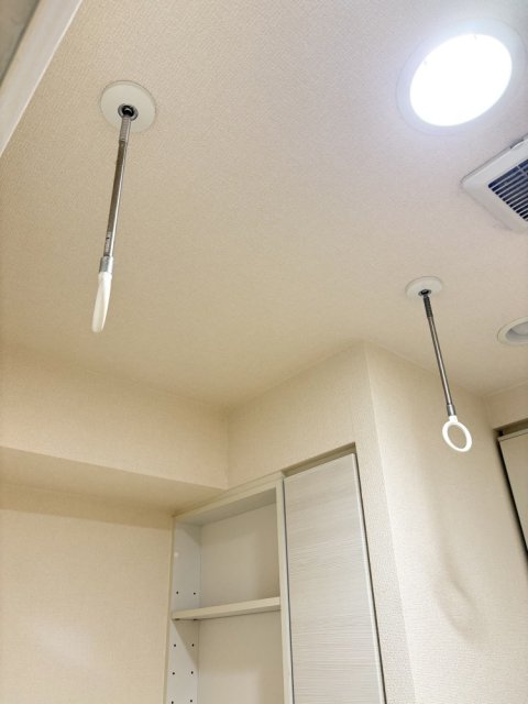 その他設備 室内物干し  写真撮影日：2026-09-24