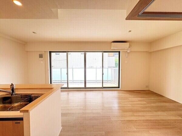※販売対象に家具・調度品は含まれません。
