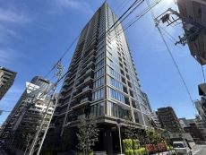 16階部分に位置し、陽当り・通風良好な南・東向き角住戸。お部屋からは大阪城を望めます(天候による)。
