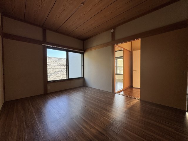 リビング以外の居室  写真撮影日：2026-10-04