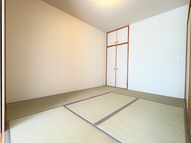 リビング以外の居室  写真撮影日：2026-10-08