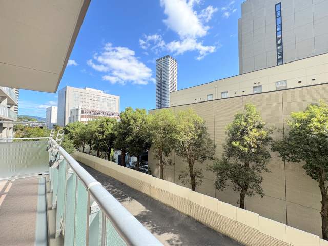 住戸からの眺望写真  写真撮影日：2026-10-08