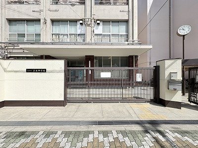 玉出中学校 980m 写真撮影日：2026-10-17