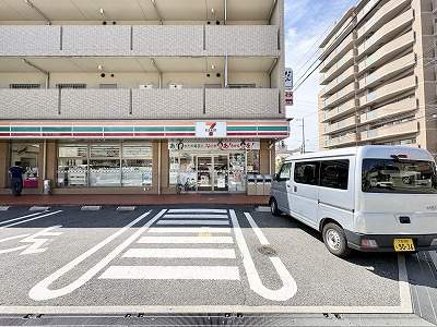 セブンイレブン大阪東粉浜1丁目店 240m 写真撮影日：2026-10-17