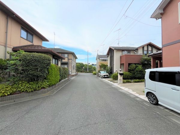 前面道路含む現地写真  写真撮影日：2024-07-22