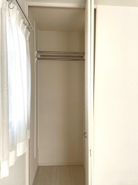 リビング以外の居室  写真撮影日：2025-10-03