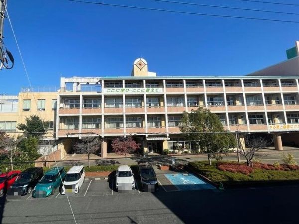 さいたま市立大谷場中学校 1300m 写真撮影日：2024-11-24 
