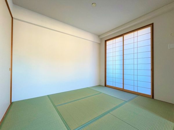リビング以外の居室  写真撮影日：2024-11-30