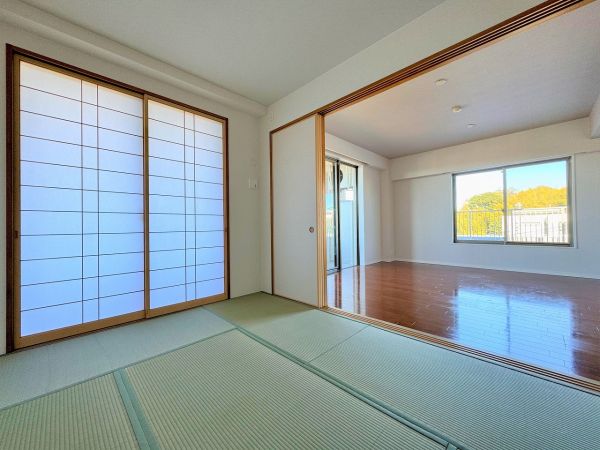 リビング  写真撮影日：2024-11-30