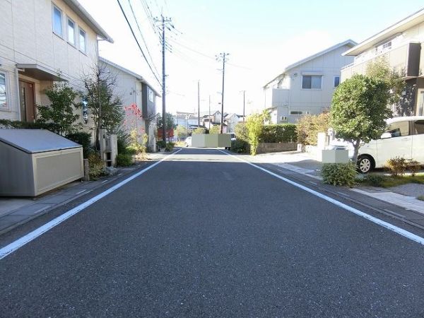 前面道路含む現地写真  写真撮影日：2024-12-08