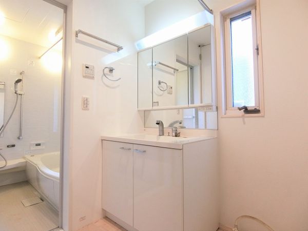 洗面台・洗面所  写真撮影日：2025-02-28