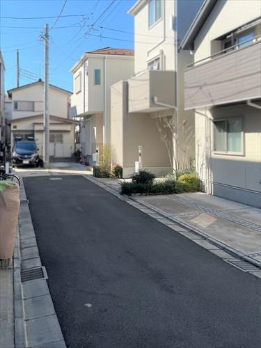 「前面道路２０２５年２月撮影」