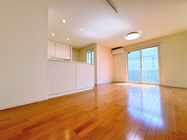 リビング  写真撮影日：2025-03-07
