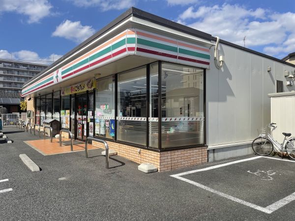 セブンイレブン川口東川口5丁目店 60m 写真撮影日：2025-03-20 