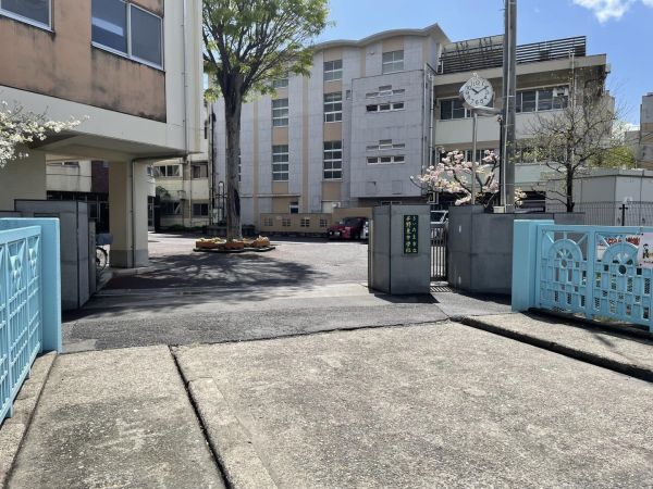 さいたま市立与野東中学校 1260m 写真撮影日：2025-04-14 