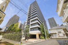 総戸数104戸の14階建 / 三菱地所レジデンス分譲「ザ・パークハウス」シリーズ