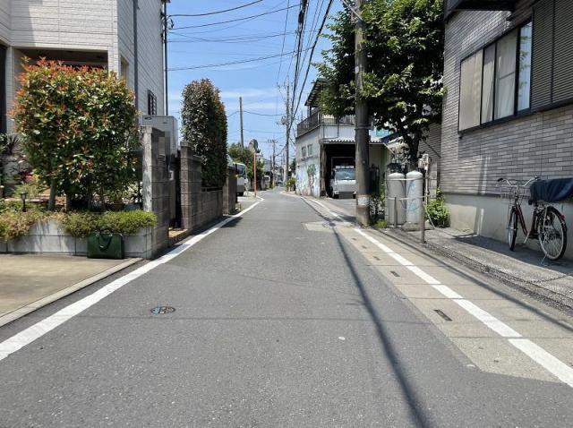 前面道路含む現地写真  写真撮影日：2025-06-30