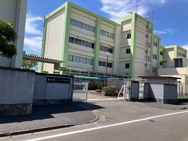 坂戸市立浅羽野中学校まで約1900m