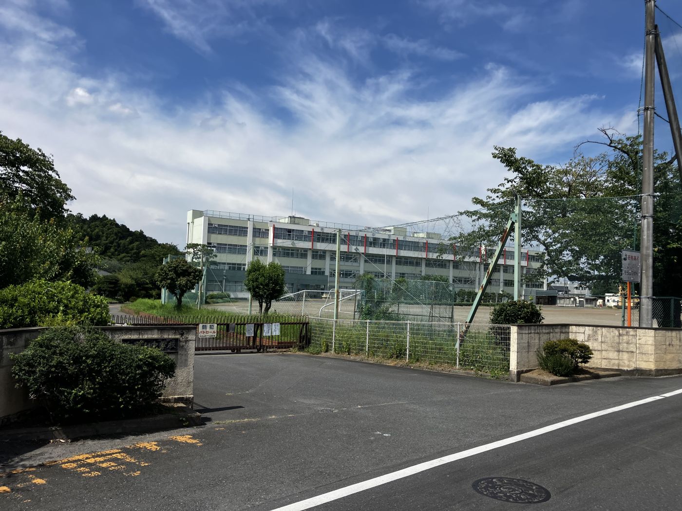 毛呂山町立毛呂山中学校まで徒歩17分
