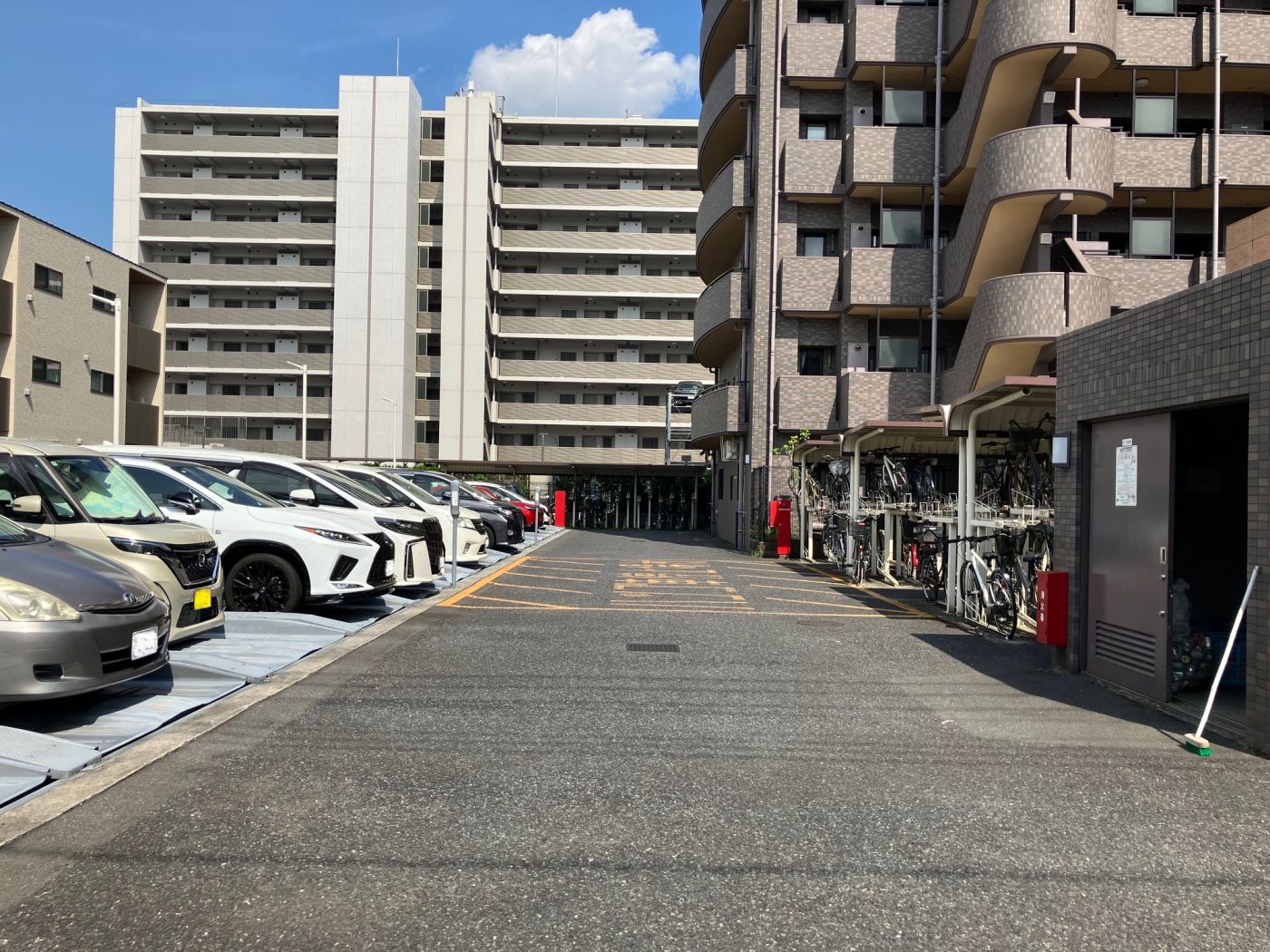 駐車場 写真撮影日：10/1/25, 12:00 AM