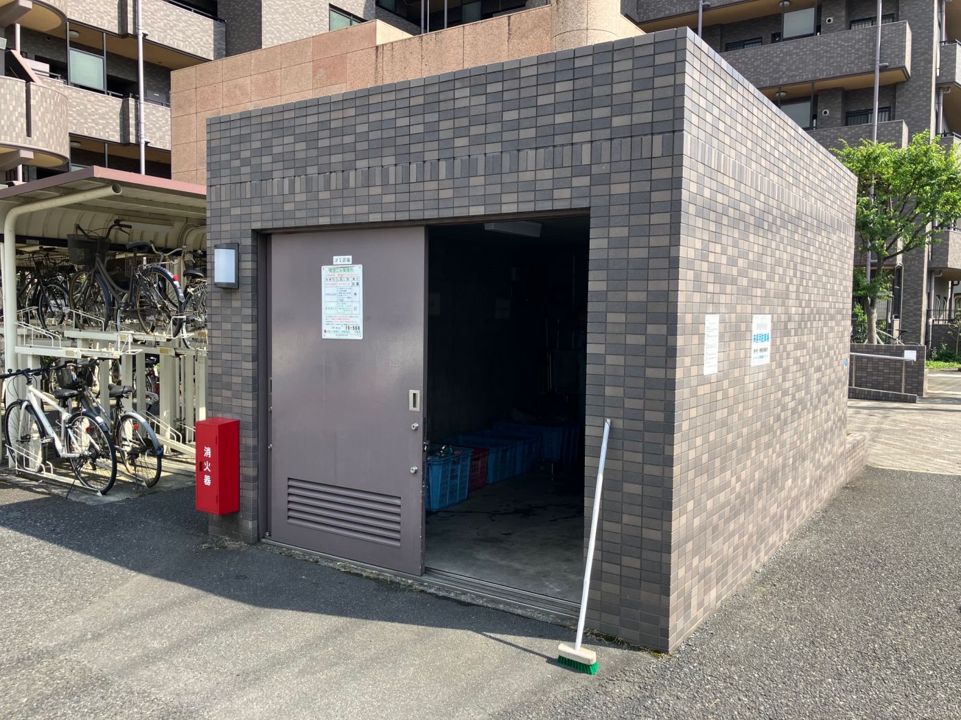 ゴミ捨て場 写真撮影日：10/1/25, 12:00 AM